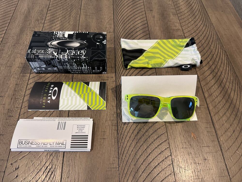 Oakley Deuce Coupe Holbrook Sulphur Black Iridium New In Box Limited Edition